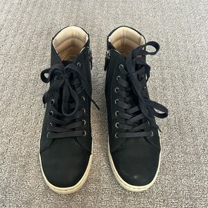 Ugg Black High-Top Sneakers & Tiffany Ring Bundle